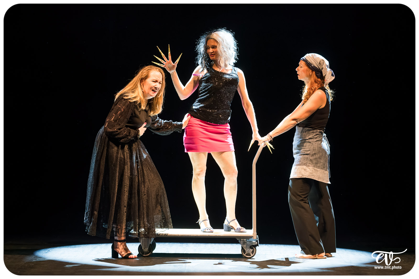 LE THEATRE EST-IL LA VIE